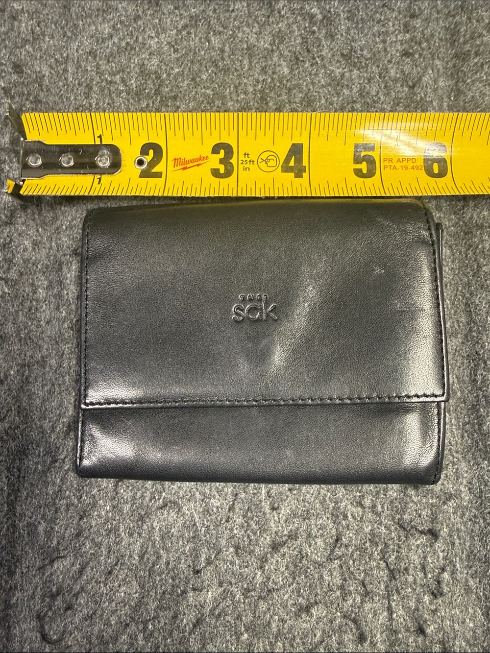 The Sak Black Leather Compact Fold Wallet - Picture 3 of 8